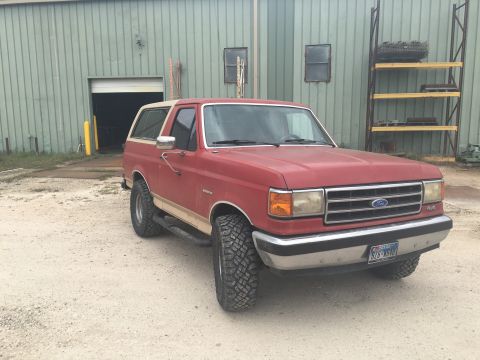 1990 Ford Bronco photo