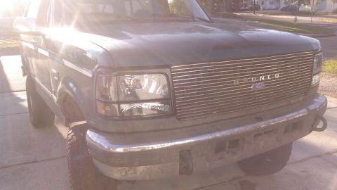 1996 Ford Bronco - i didn't end up taking any pics of the rest of the assembly but it was very easy and assembled like it should. the projector i glued with J…