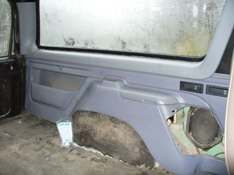 1992 Ford Bronco - XLT interior swap.