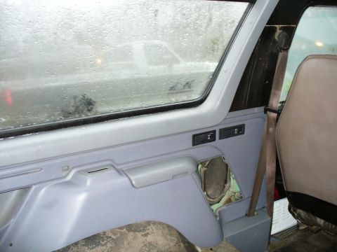 1992 Ford Bronco - XLT interior swap.