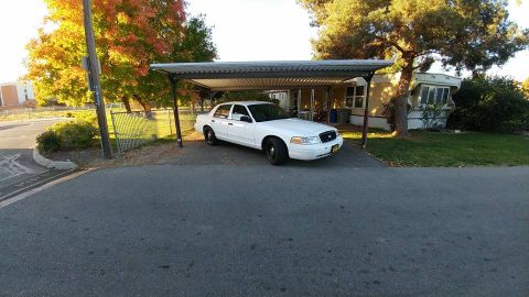2010 Ford Crown Victoria photo