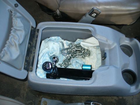 1992 Ford Bronco - XLT center console installed.