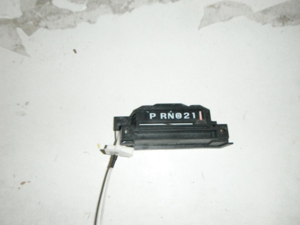 Gear shift indicator with P R N 0 2 1 labels and a cable