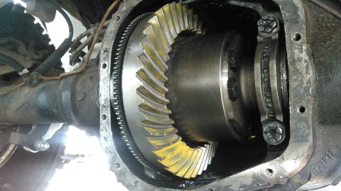 1990 Ford F-250 - got the 10.25" rebuilt. everything went pretty smoothly. want to make the truck more for towing and help take stress off the engine and tra…