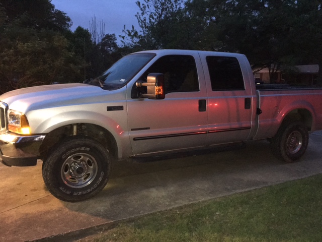 Silver 2004 Ford F-150 pickup truck, 3q-front view