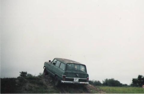 1976 Jeep Grand Cherokee photo