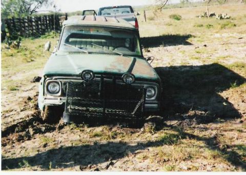 1976 Jeep Grand Cherokee photo