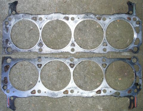 1992 Ford Bronco - Drivers side headgasket. No blowouts, but kinked behind cylinder #8.