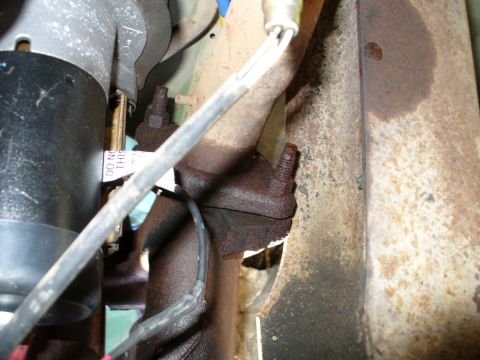 1992 Ford Bronco - Passenger side exhaust manifold lower bolt(s) access difficulties.