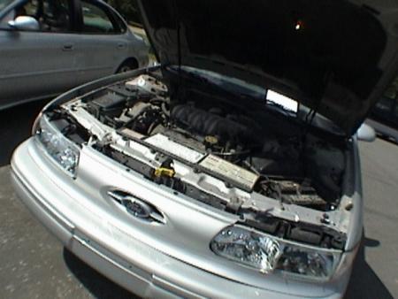 1995 Ford Taurus photo
