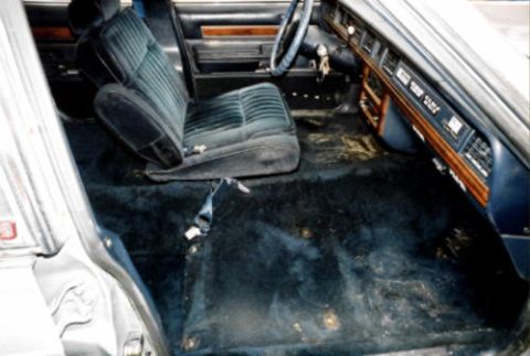 1989 Ford Crown Victoria LTD - Interior view of a 1989 Ford Crown Victoria LTD, highlighting the seats and dashboard.