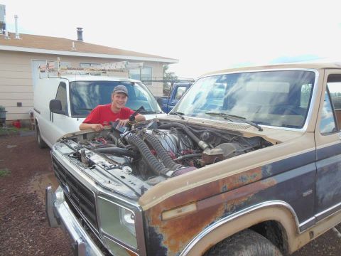 1984 Ford Bronco - Yes the hood does fit!