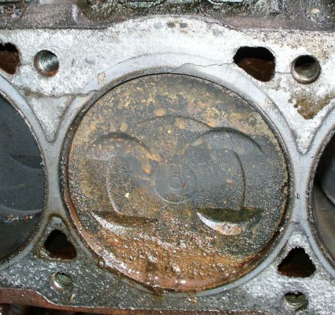1992 Ford Bronco - Close-up of the cracked block.