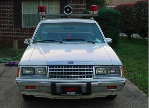 1984 Ford LTD photo