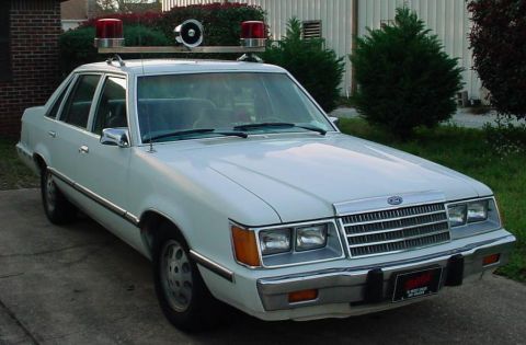 1984 Ford LTD photo