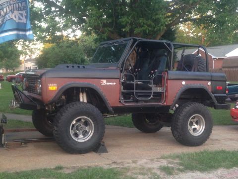 1972 Ford Bronco - This modified Ford Bronco appears to be from the early 1970s, not a 1972 model.