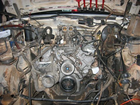 1989 Ford Bronco - Lookin more and more like a real engine now...