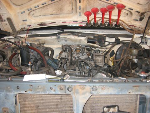 1989 Ford Bronco - Puttin her back together...