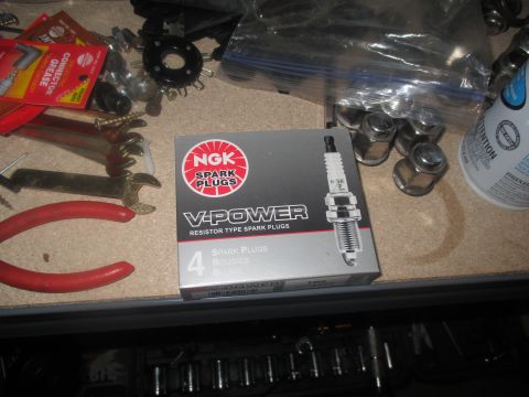 2004 Ford Crown Victoria - New NGK TR6 plugs
