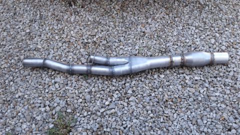1985 Ford Bronco - Magnaflow cat welded on. Not cali legal