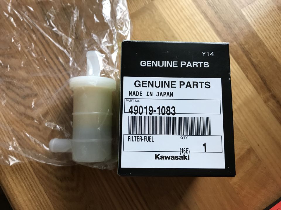 1998 ZX9R fuel filter