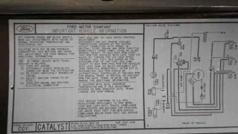 1985 Ford Bronco - Diagram details vacuum hose routing and emissions system components for 1985 Ford light-duty trucks.