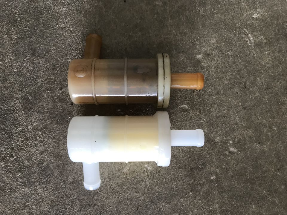 1998 ZX9R new and old fuel filter