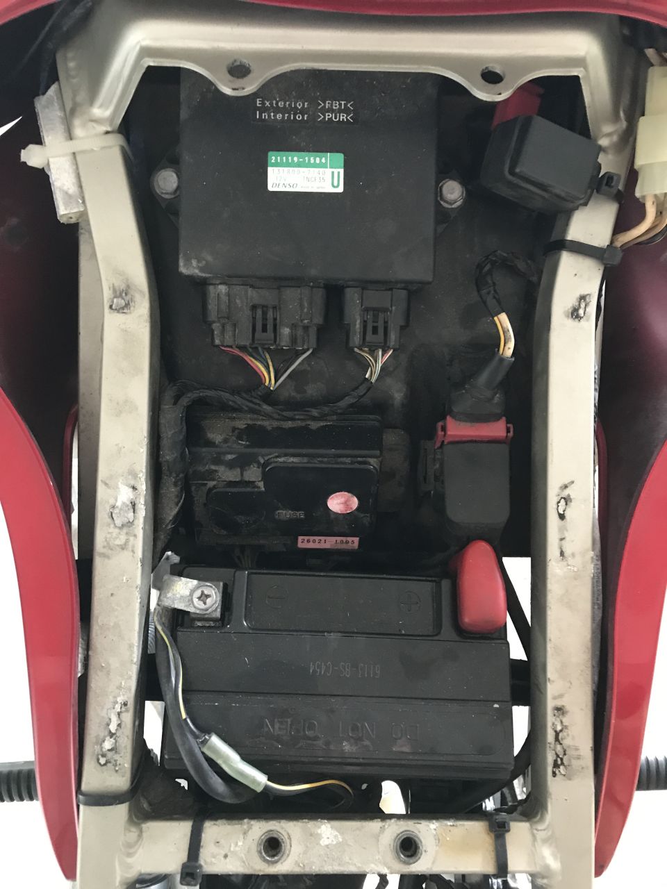 1998 ZX9R under seat area