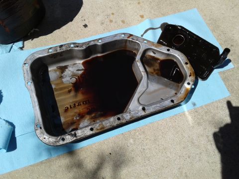1984 Buick Electra - This transmission pan and filter show signs of needing a fluid change.