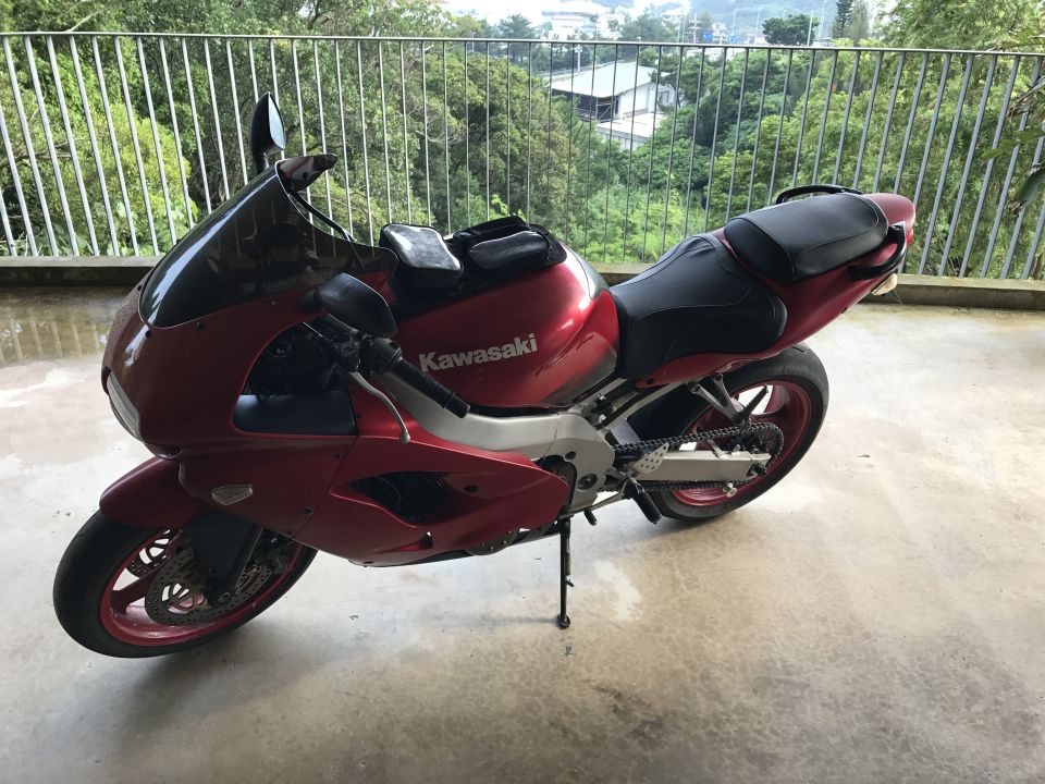 1998 ZX9R HTMOTO seat covers installed