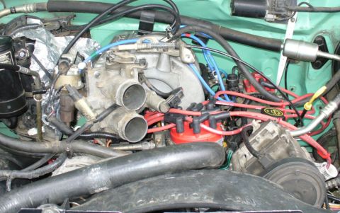 1992 Ford Bronco - Engine installed and mostly buttoned up. Just need to finish some exhaust and wiring stuff, and get the new radiator in.