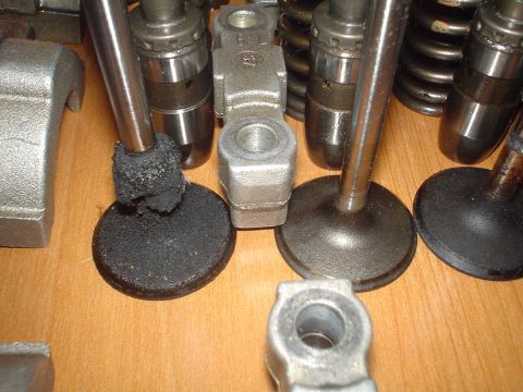 1999 Ford Taurus - The nast crap cloging the valves in the SVT heads.