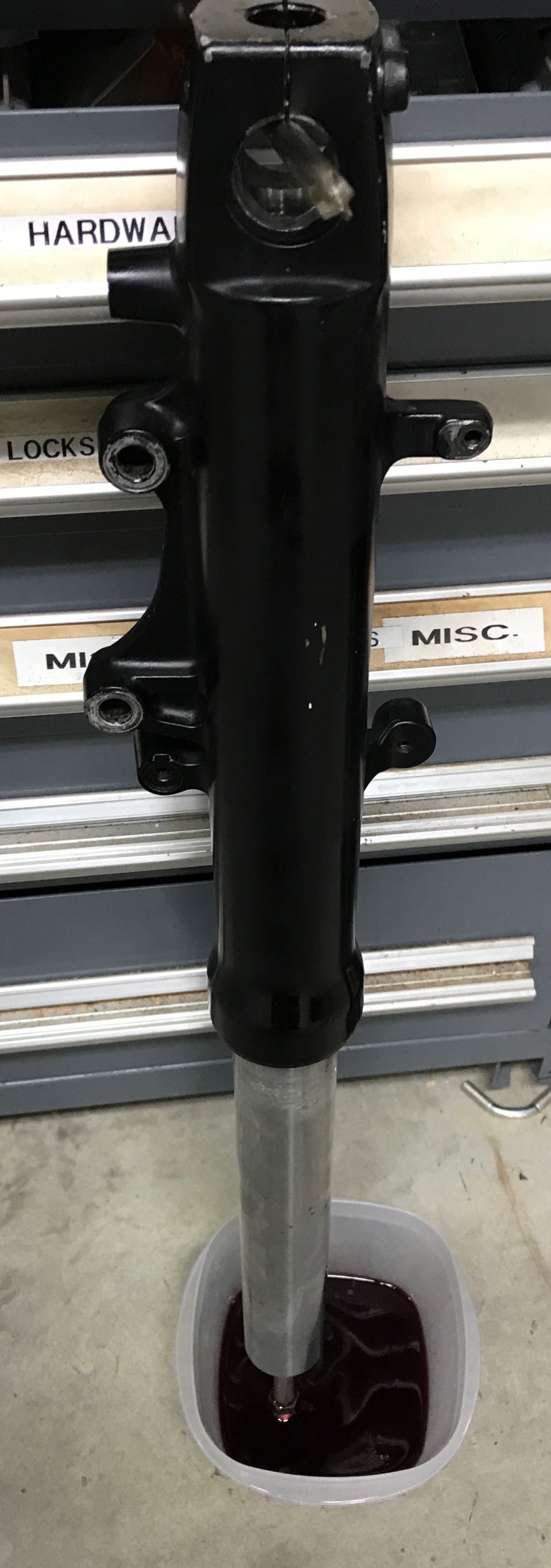 1998 ZX9R fork leg fluid drain