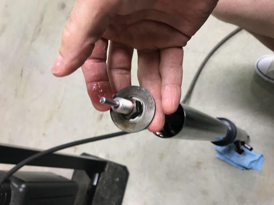 1998 ZX9R fork leg assembly 5