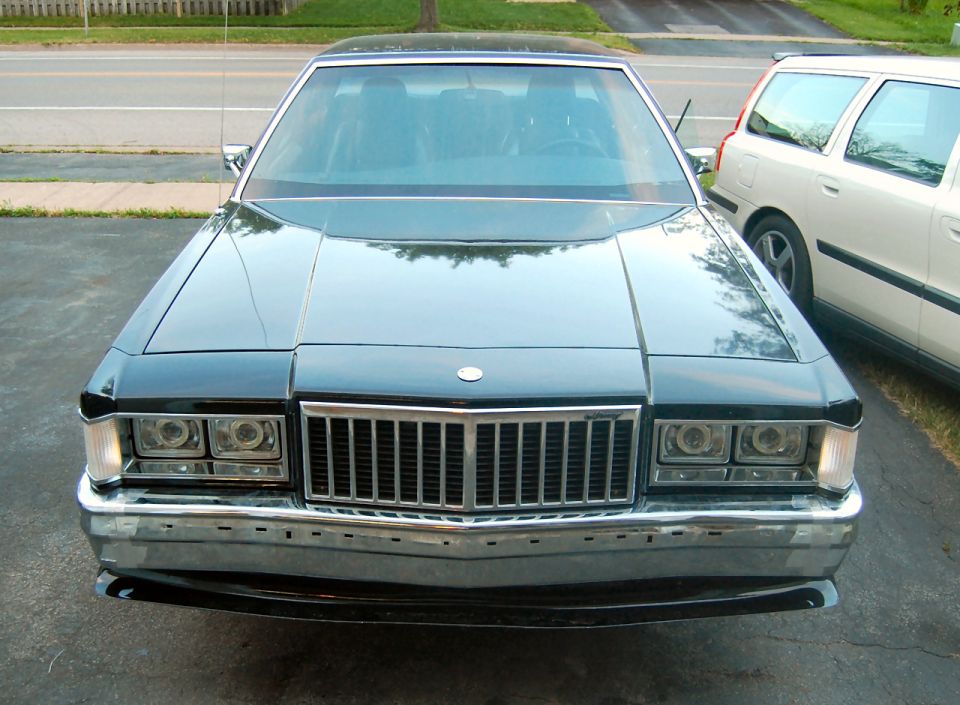 1985 Mercury Grand Marquis front view, showing chrome grille and rectangular headlights