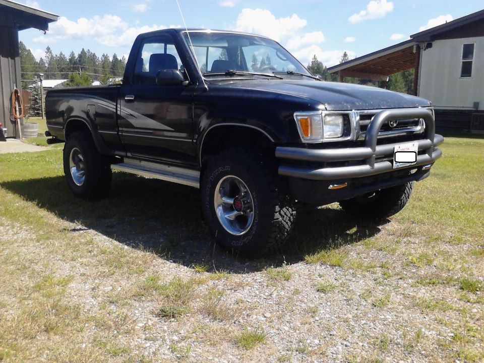 1993 Toyota Pickup/SR5 “Lil' Yota”