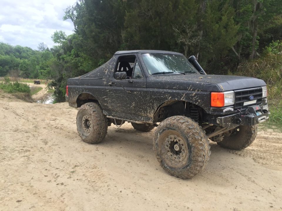 1989 Ford Bronco “Big Bronco”