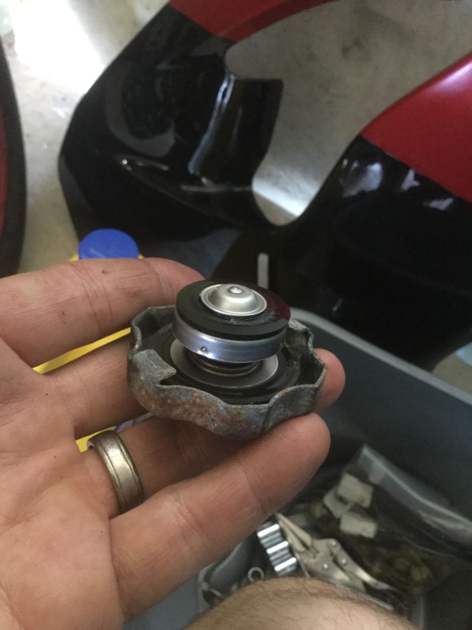 1998 ZX9R radiator cap
