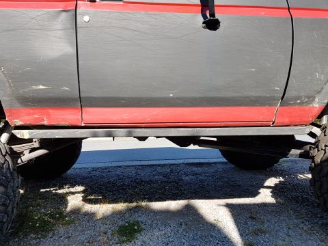 1984 Ford Bronco - Slider 2