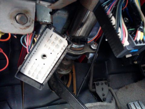 1998 Chevrolet C/K Pickup - Close-up of the interior wiring harness and connectors in a 1998 Chevrolet C/K Pickup.