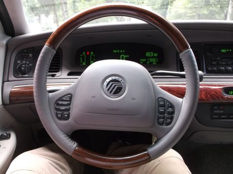 2000 Mercury Grand Marquis photo