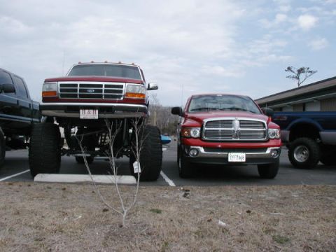 1985 Ford Bronco - makes my dodge look like a mini