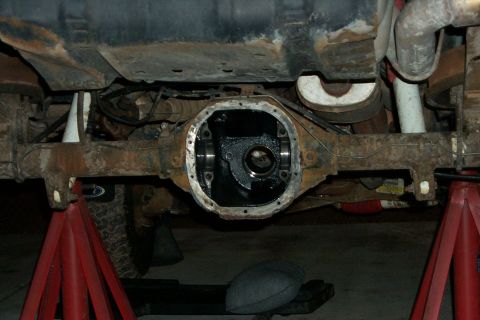 1996 Ford Bronco - An empty 8.8. Keith, Doug, and I all went and ate dinner, Scott had everything tore down in the 20 minutes we were gone.