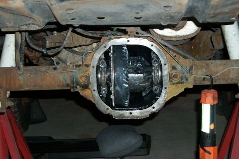 1996 Ford Bronco - This is the 8.8 with fresh gears and parts after I put all the spiders and side gears back in. (oh and the x-pin and C-clips too.)