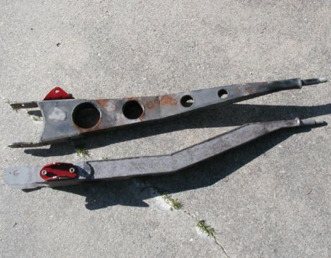 1985 Ford Bronco - old style superlift radius arms. in the process of sand blasting and painting