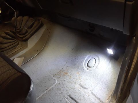 1985 Ford Bronco - Floor coating