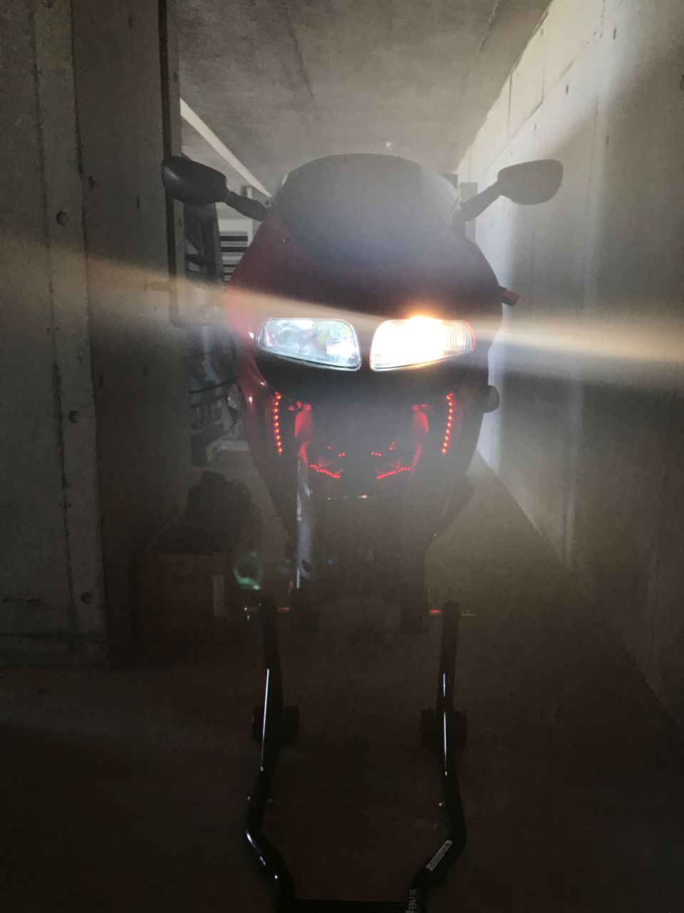 1998 ZX9R front fairing wrap with 3M dragon fire red with black metallic front fender and red LEDs