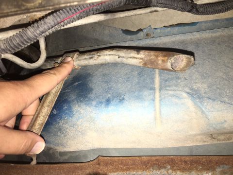 1995 Ford Bronco - Dump pipe from below