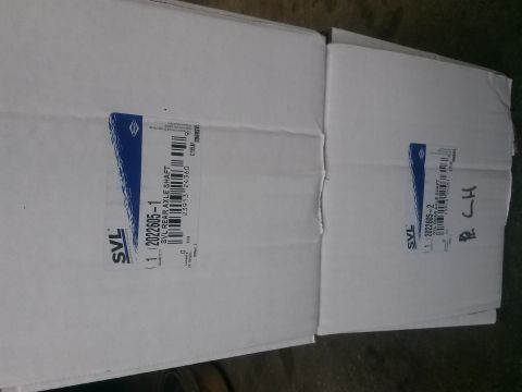 1996 Ford Bronco - Boxes containing SVL rear axle shafts are stacked, with labels indicating part numbers and descriptions.