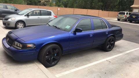 2005 Ford Crown Victoria photo